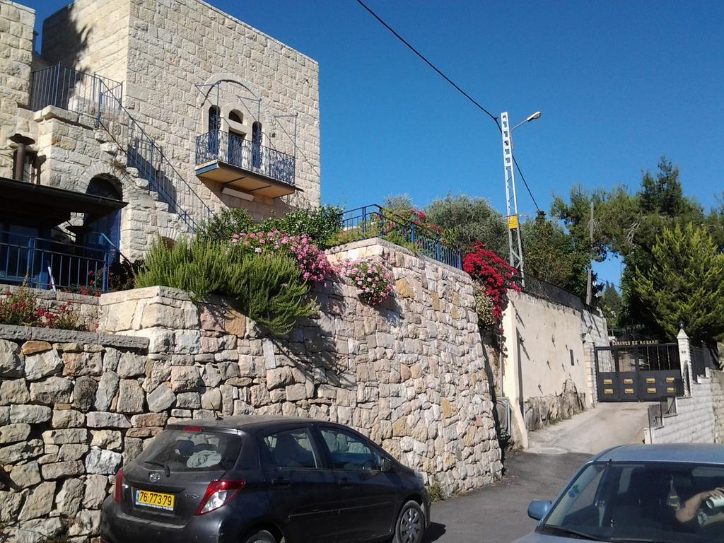 Rosary Sister Guest House Ein Karem Jerusalem Exterior foto