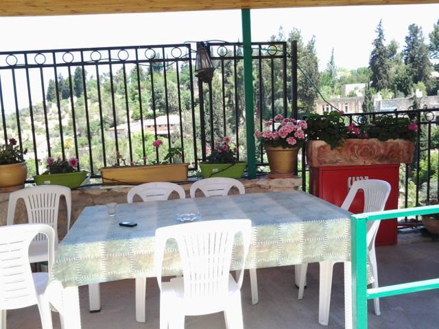 Rosary Sister Guest House Ein Karem Jerusalem Exterior foto
